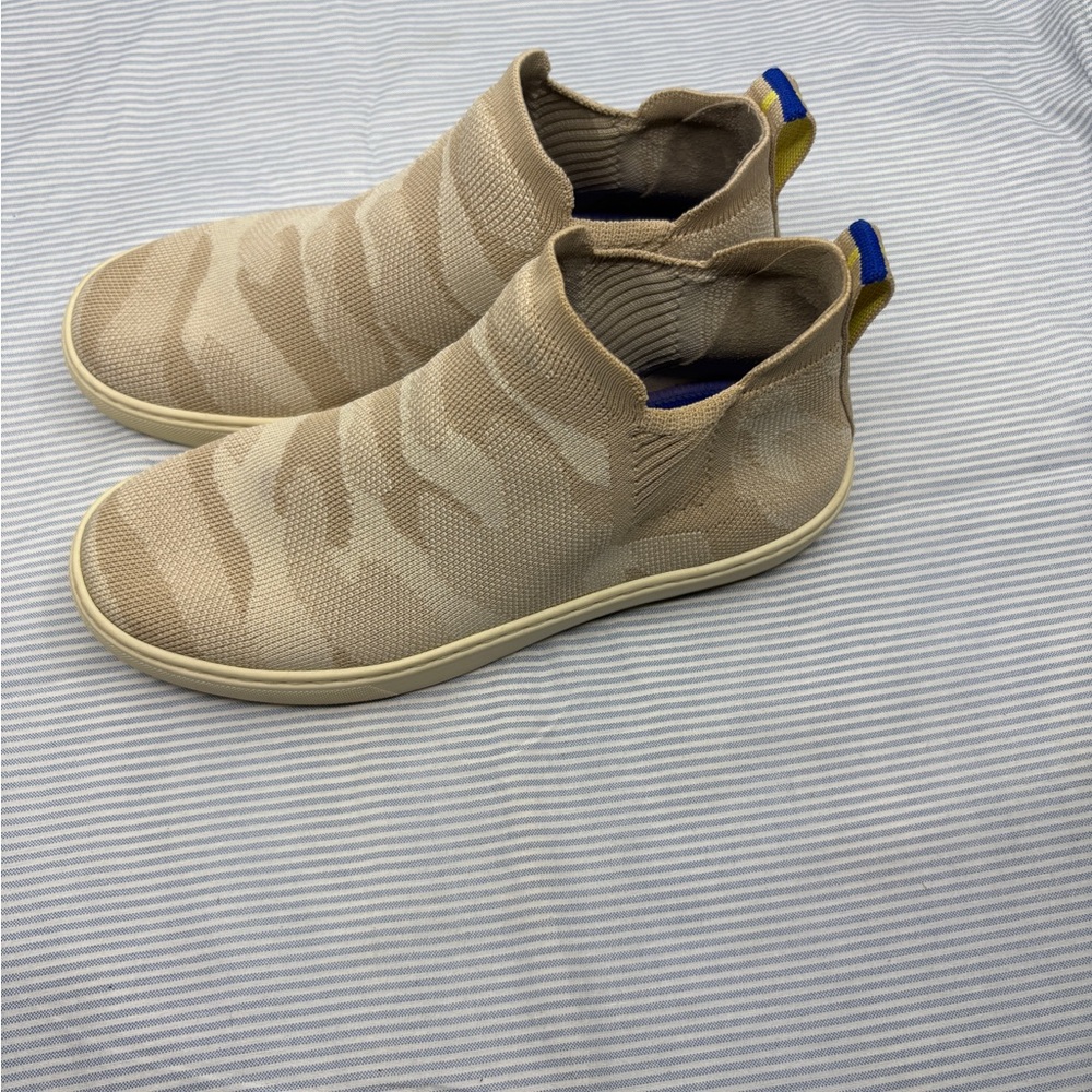 ROTHY'S Chelsea Boots Sand Camo Sz  8 High Top Sneakers Pull On Booties Beige